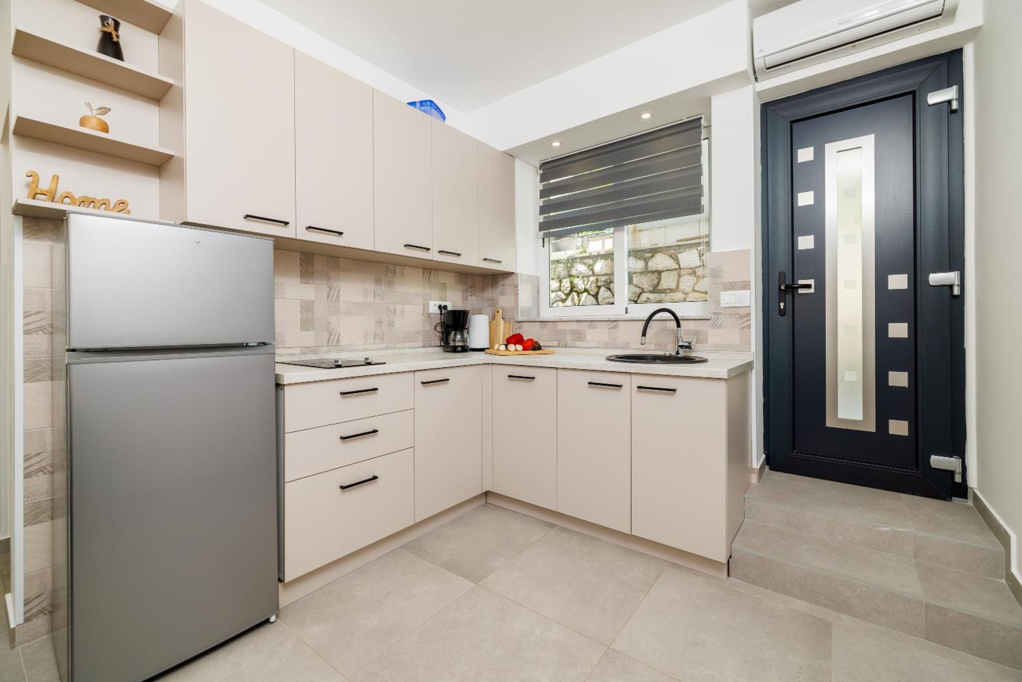 Apartmani Viktorija Ядраново Екстериор снимка